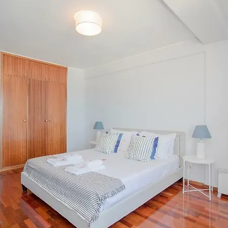 Apartment Sea